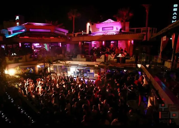 Playa Y Sol !!! Parking Y Wifi Gratis Apartment